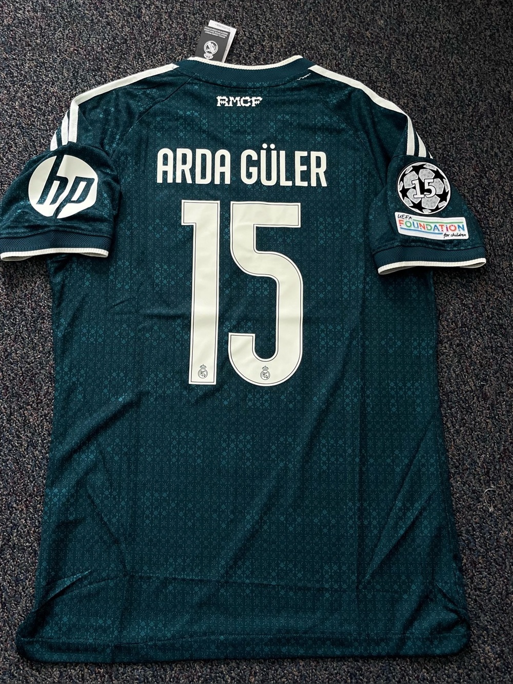 ARDA GÜLER 15 REAL MADRID 26/27 AWAY PLAYER VERSION JERSEY (XL)